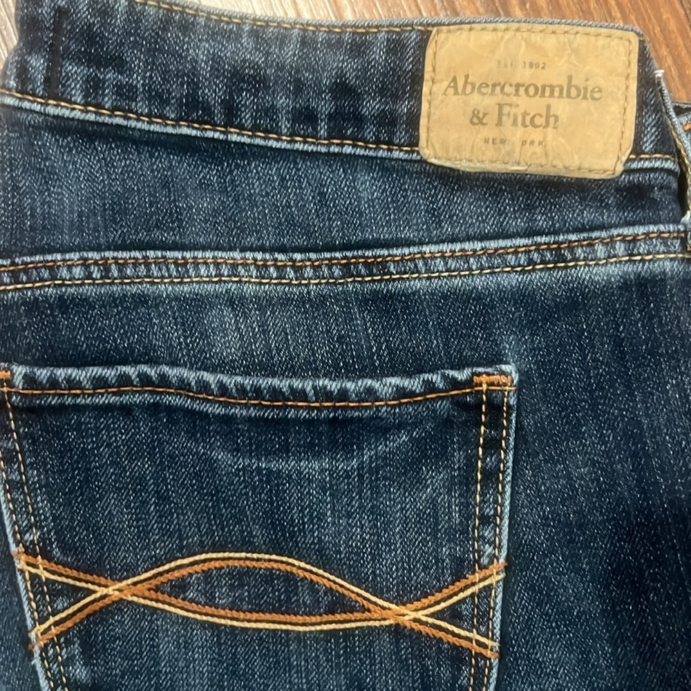 Abercrombie & Fitch bootcut blue jeans 29W x 33L (8R) GUC - Picture 4 of 5